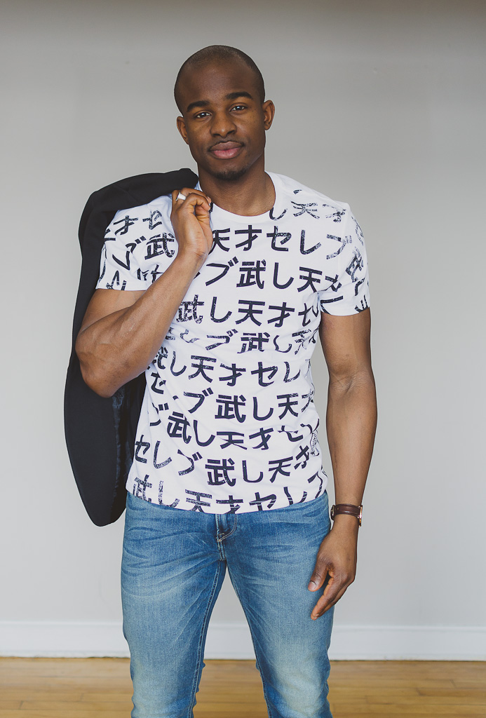 express-japanese-graphic-tee
